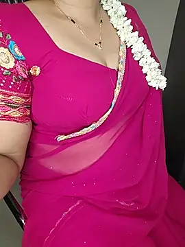 shreyareddy99 online show from May 19, 6:25 pm