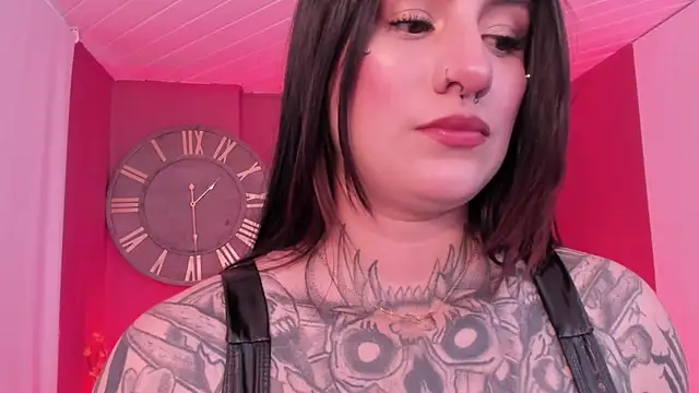 Snapshot of mia_jagger chatting on February 19, 8:38 pm mia jagger online show from February 19, 8:38 pm