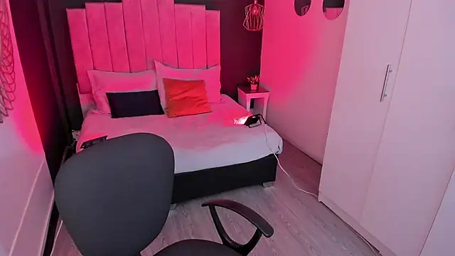 mia jagger online show from March 21, 8:56 pm