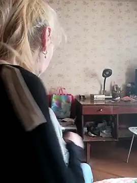 Georgette466 online show from April 13, 12:32 pm