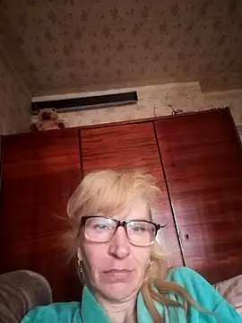Snapshot of Georgette466 chatting on April 19, 8:02 am Georgette466 online show from April 19, 8:02 am