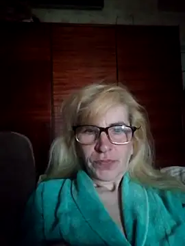 Snapshot of Georgette466 chatting on April 26, 5:27 am Georgette466 online show from April 26, 5:27 am