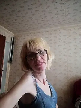 Snapshot of Georgette466 chatting on May 14, 1:29 pm Georgette466 online show from May 14, 1:29 pm