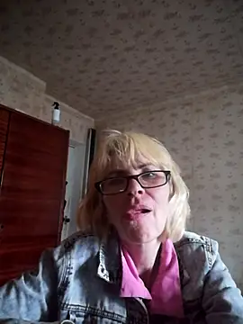 Snapshot of Georgette466 chatting on May 27, 4:26 pm Georgette466 online show from May 27, 4:26 pm