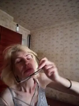 Snapshot of Georgette466 chatting on May 31, 4:53 am Georgette466 online show from May 31, 4:53 am