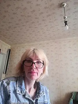 Snapshot of Georgette466 chatting on June 19, 12:53 pm Georgette466 online show from June 19, 12:53 pm