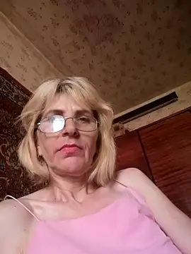 Snapshot of Georgette466 chatting on July 4, 3:18 pm Georgette466 online show from July 4, 3:18 pm
