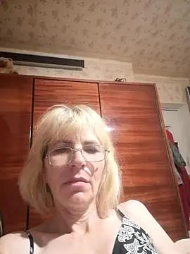 Snapshot of Georgette466 chatting on July 11, 2:25 am Georgette466 online show from July 11, 2:25 am