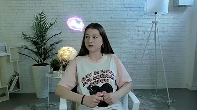 Snapshot of AudriaSagan chatting on November 3, 7:31 am AudriaSagan online show from November 3, 7:31 am