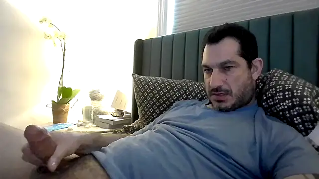 Snapshot of ckraiders84 chatting on February 8, 7:39 pm ckraiders84 online show from February 8, 7:39 pm