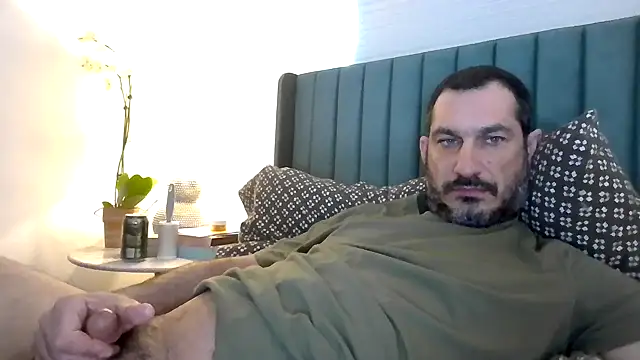 Snapshot of ckraiders84 chatting on March 8, 9:07 pm ckraiders84 online show from March 8, 9:07 pm