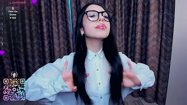 Snapshot of TonjaNeace chatting on November 30, 4:38 am TonjaNeace online show from November 30, 4:38 am