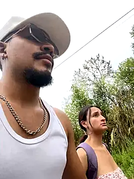 Snapshot of Noa_N_Luxy chatting on November 15, 8:27 pm Noa N Luxy online show from November 15, 8:27 pm