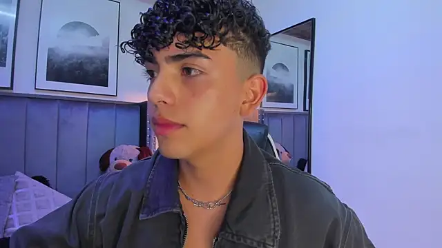 Snapshot of Niick_Twiink chatting on November 1, 8:11 pm Niick Twiink online show from November 1, 8:11 pm