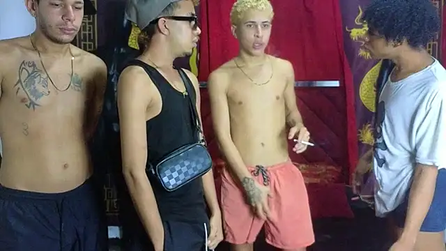 Snapshot of Scoundrel_Room chatting on November 16, 7:47 am Scoundrel Room online show from November 16, 7:47 am