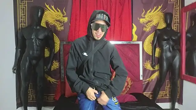 Snapshot of Scoundrel_Room chatting on November 22, 7:40 am Scoundrel Room online show from November 22, 7:40 am