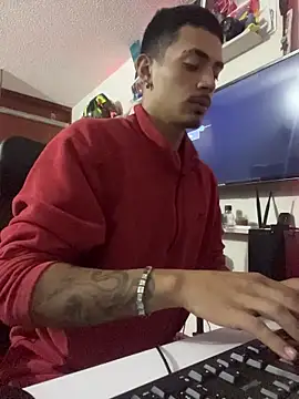 Snapshot of kai_storm420 chatting on November 10, 11:04 pm kai storm420 online show from November 10, 11:04 pm