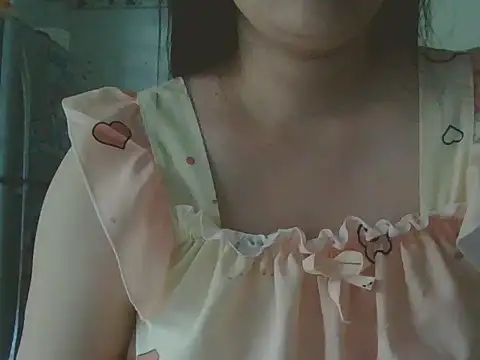 Snapshot of -Lisa-123 chatting on November 27, 12:46 am -Lisa-123 online show from November 27, 12:46 am