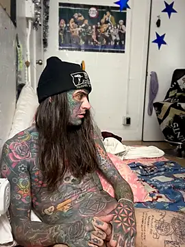 Dyskizly online show from April 6, 1:45 pm