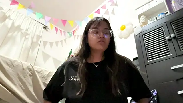 Snapshot of SolcitaThiccc chatting on November 5, 2:55 am SolcitaThiccc online show from November 5, 2:55 am