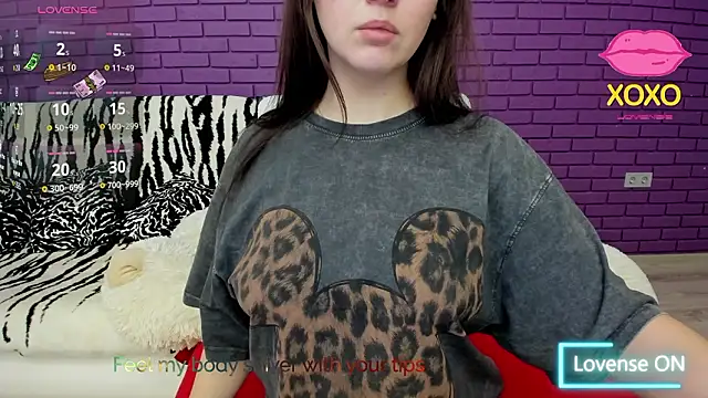 GlowMimi online show from February 5, 10:03 pm