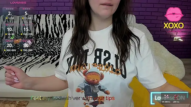 GlowMimi online show from March 22, 5:38 pm