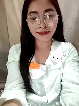 Bamboo-niee123 online show from April 2, 4:21 am