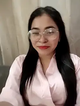 Bamboo-niee123 online show from April 14, 2:39 am