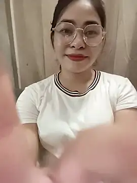 Bamboo-niee123 online show from May 21, 9:49 am