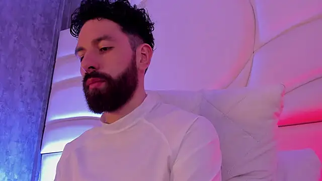 jackfoden01 online show from December 1, 11:59 am