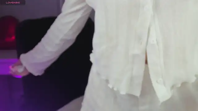 R I N A online show from April 25, 1:08 am