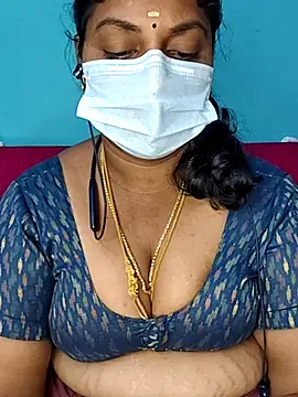 Snapshot of deepikasree143 chatting on November 2, 8:33 pm deepikasree143 online show from November 2, 8:33 pm