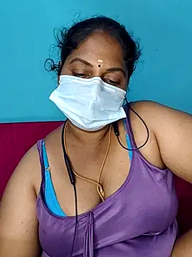 Snapshot of deepikasree143 chatting on November 7, 6:24 am deepikasree143 online show from November 7, 6:24 am