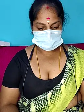 Snapshot of deepikasree143 chatting on November 13, 3:55 pm deepikasree143 online show from November 13, 3:55 pm