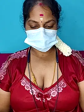 Snapshot of deepikasree143 chatting on November 18, 7:51 pm deepikasree143 online show from November 18, 7:51 pm