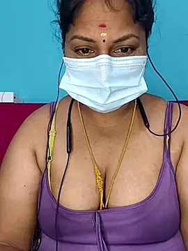 Snapshot of deepikasree143 chatting on December 1, 7:08 pm deepikasree143 online show from December 1, 7:08 pm