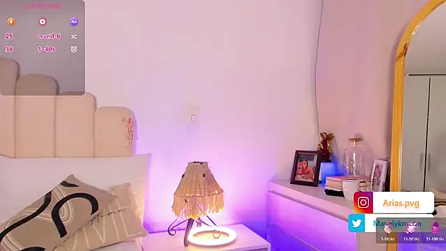 Manelyk  moon online show from November 9, 1:37 am