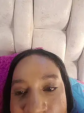 Snapshot of _Chaina chatting on February 17, 9:50 am Chaina online show from February 17, 9:50 am