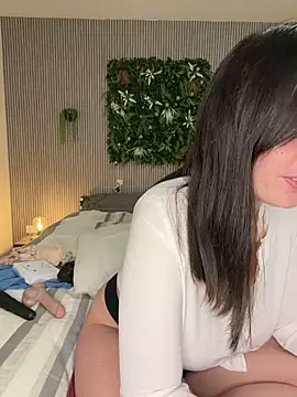 Snapshot of MysteryGirl__ chatting on December 5, 8:56 am MysteryGirl online show from December 5, 8:56 am