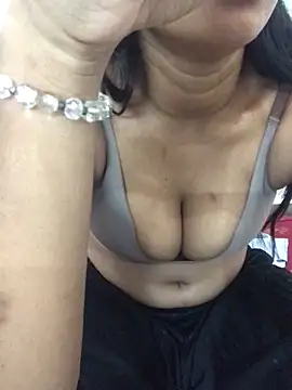 Snapshot of Lalmaya chatting on November 4, 6:07 pm Lalmaya online show from November 4, 6:07 pm