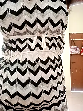 Snapshot of Cute_Sanaaya chatting on December 2, 8:41 am Cute Sanaaya online show from December 2, 8:41 am