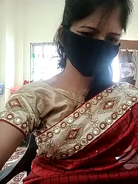 Snapshot of Cute_Sanaaya chatting on December 4, 10:02 am Cute Sanaaya online show from December 4, 10:02 am