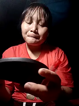 Snapshot of yoyo-mi chatting on November 2, 1:02 pm yoyo-mi online show from November 2, 1:02 pm