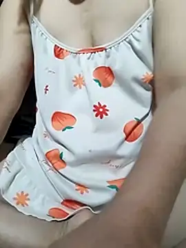 Snapshot of -Hazel-123 chatting on November 13, 11:03 pm -Hazel-123 online show from November 13, 11:03 pm