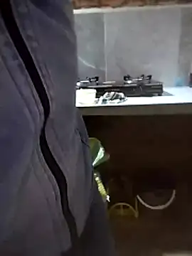 Snapshot of -Hazel-123 chatting on November 28, 2:36 am -Hazel-123 online show from November 28, 2:36 am