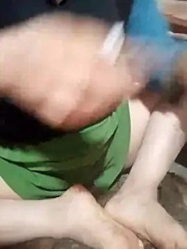 Snapshot of -Hazel-123 chatting on December 3, 12:58 pm -Hazel-123 online show from December 3, 12:58 pm