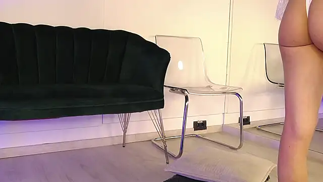 Snapshot of RebbeccaRay chatting on November 25, 8:09 pm RebbeccaRay online show from November 25, 8:09 pm