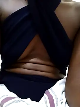 Snapshot of NellaGrey chatting on October 31, 4:41 pm NellaGrey online show from October 31, 4:41 pm