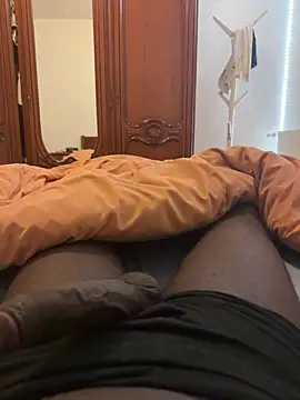 Snapshot of beaucouphethf chatting on February 3, 5:49 am beaucouphethf online show from February 3, 5:49 am