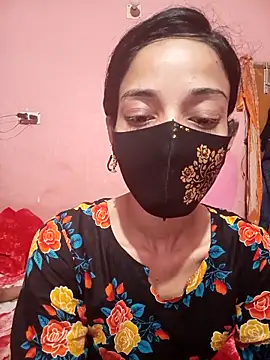 Green LaDY66 online show from April 7, 8:53 pm